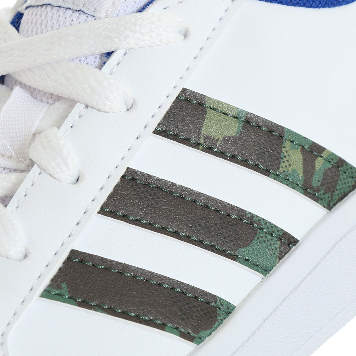 Tenis adidas Grand Court Blanco Camuflaje